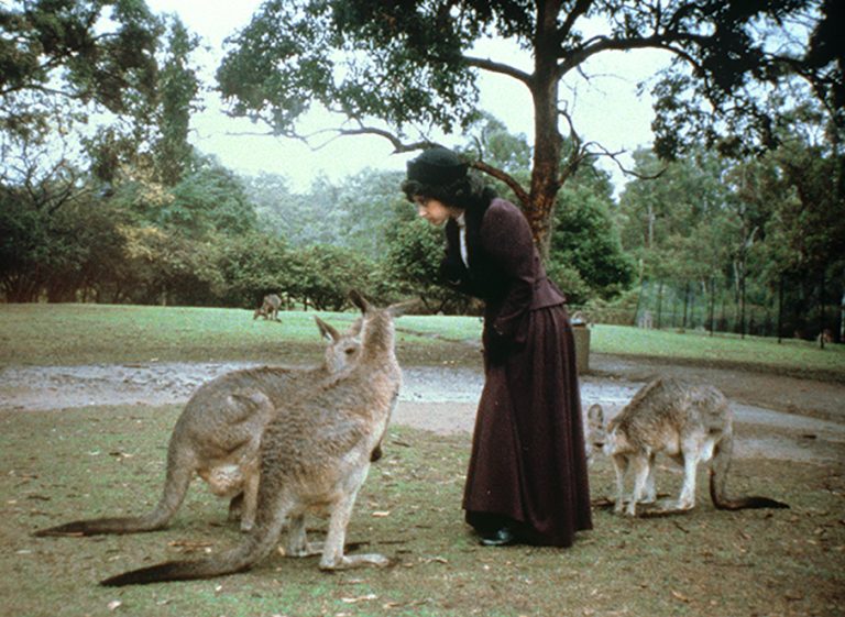 performance view: Victorian Lady Traveler in Australia